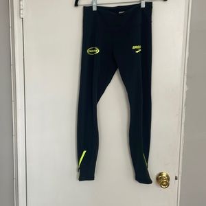 Brooks running leggings for Hanson’s partnership size S